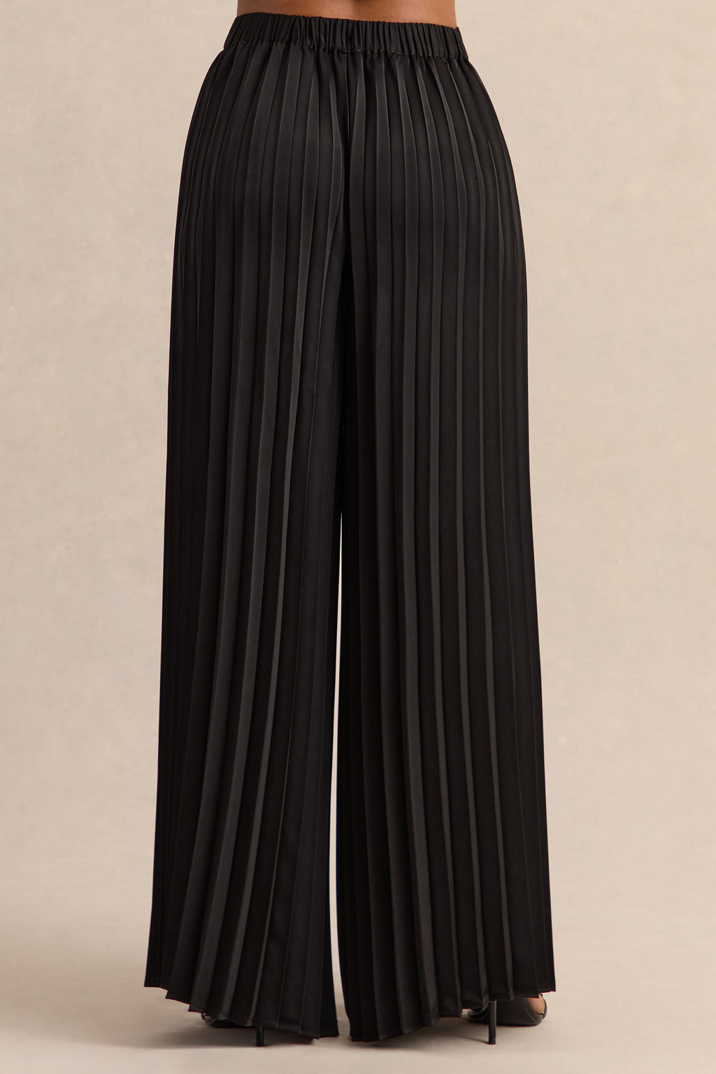 Pantalones negros de satén Lerenza