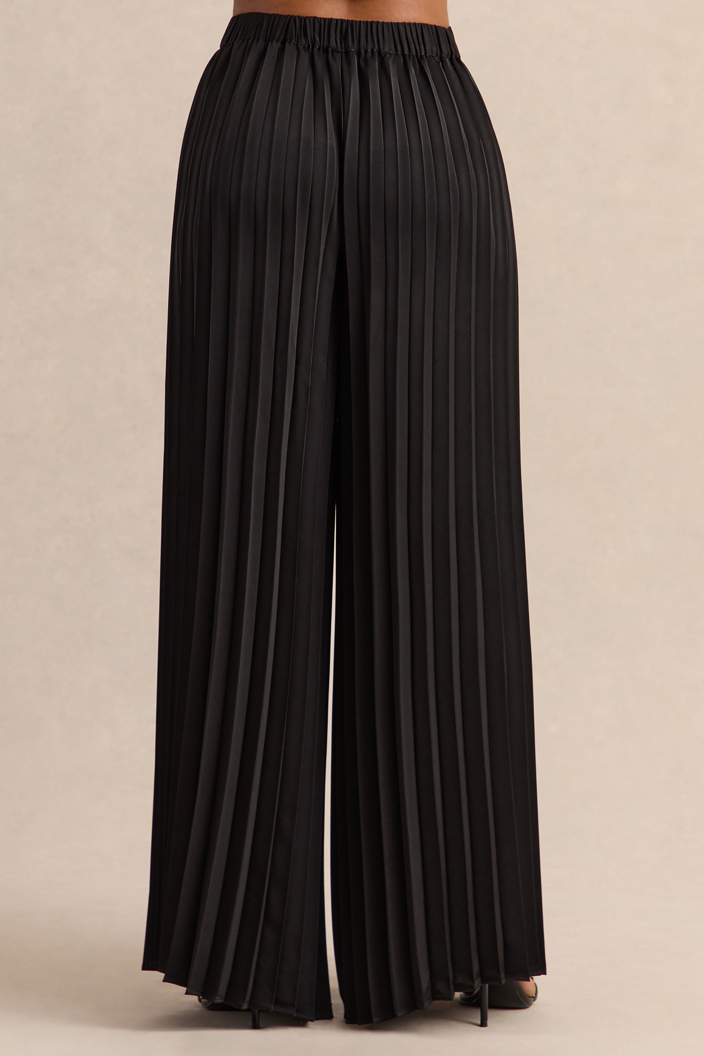 Pantalones negros de satén Lerenza