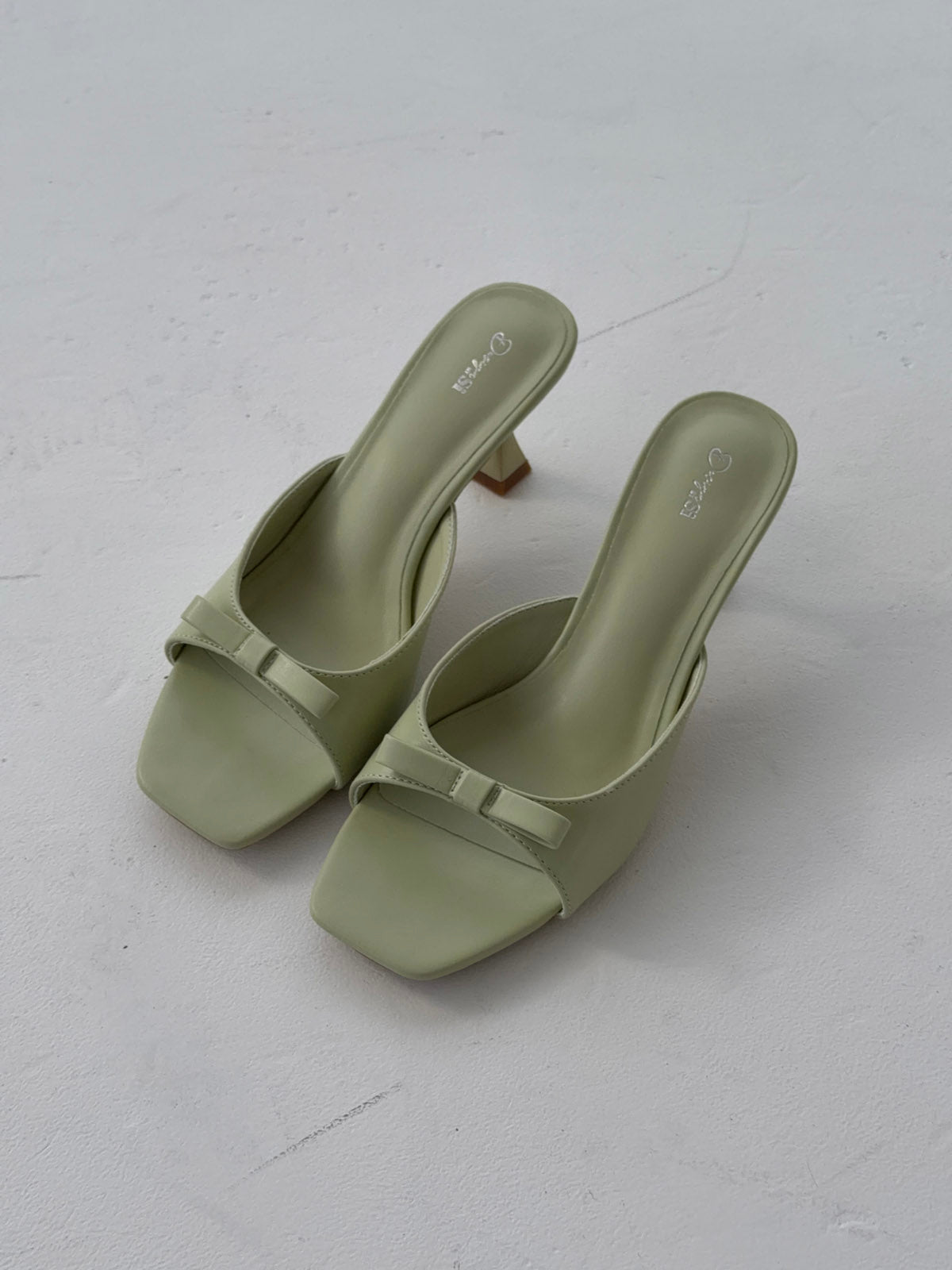 Alejandra - Sandalias con Tacón y Lazo